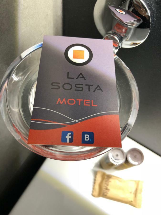 ラ ソスタ モーテル バール タヴォーラ カルダ マテーラ エクステリア 写真